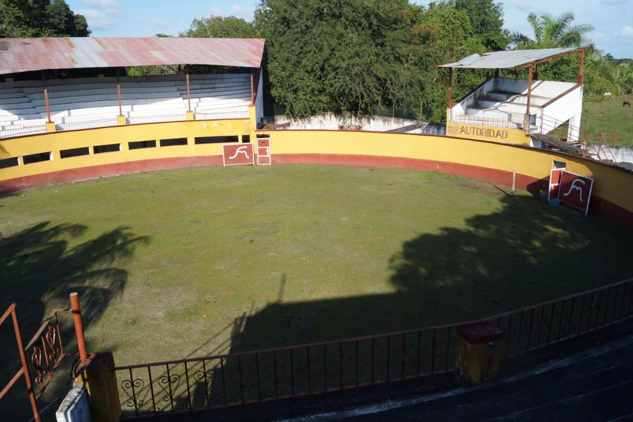 Hotel Hf Hacienda San Francisco Puente Nacional Eksteriør billede