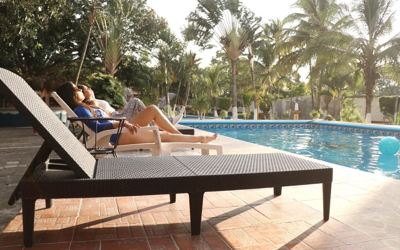 Hotel Hf Hacienda San Francisco Puente Nacional Eksteriør billede
